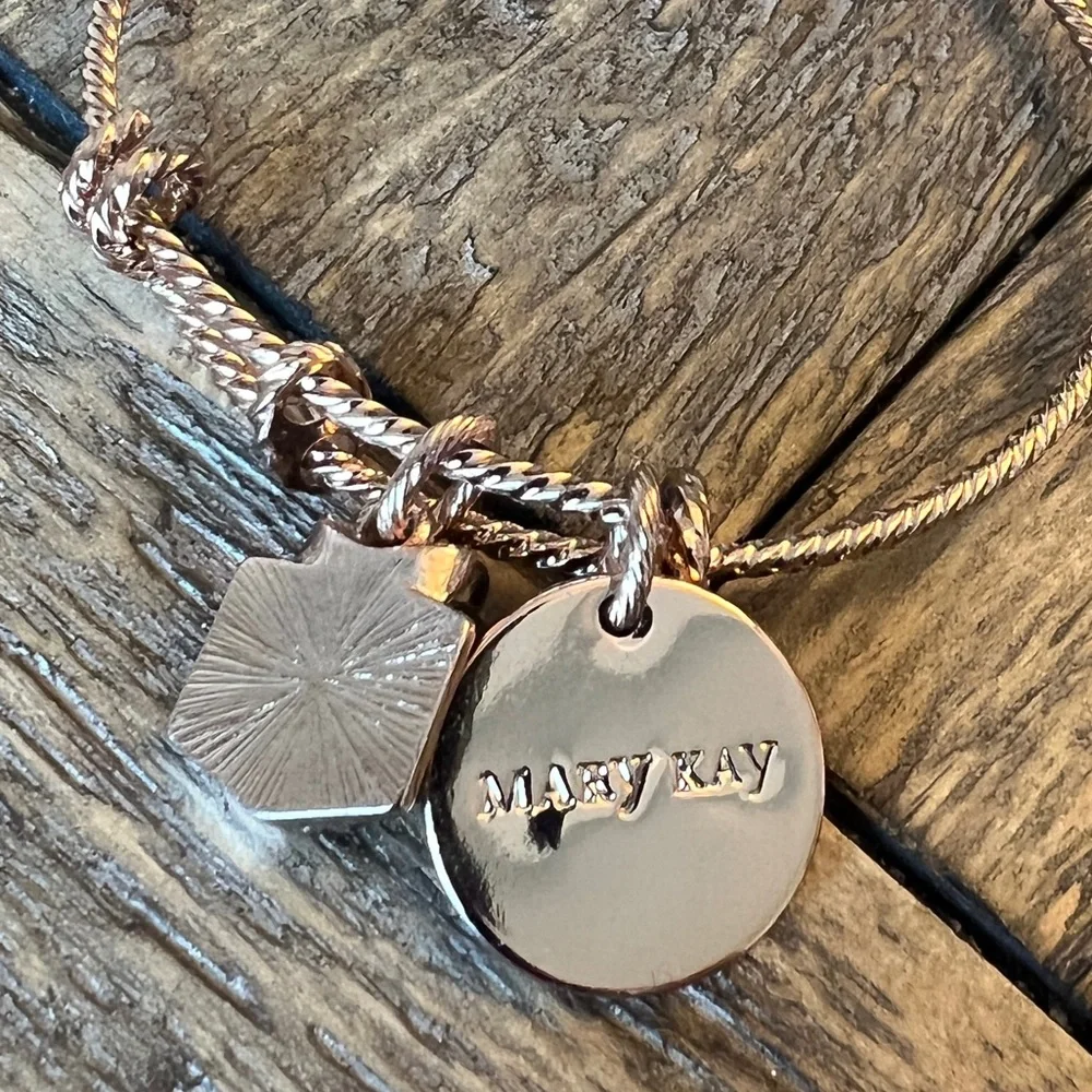 Mary Kay adjustable up